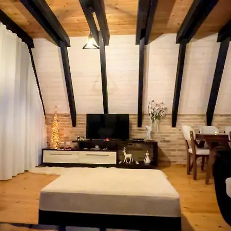 Columbus Villa Vermosh